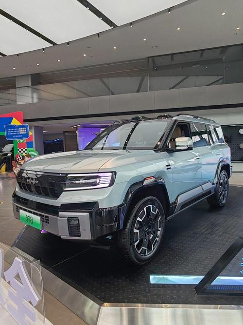 佛山高明区贝恒思企业管理咨询比亚迪方程豹硬派越野的爆款，英菲尼迪35周年与你共成长